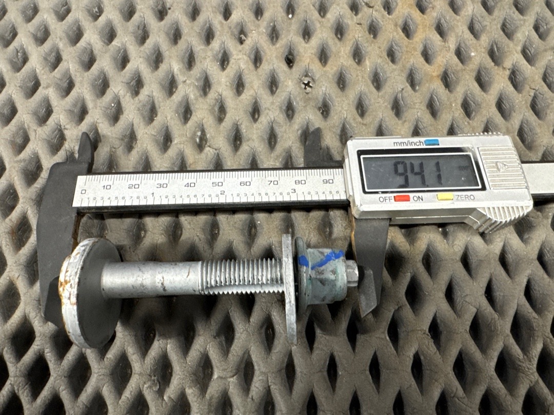 Болт развальный, 710 рублей, Красноярск