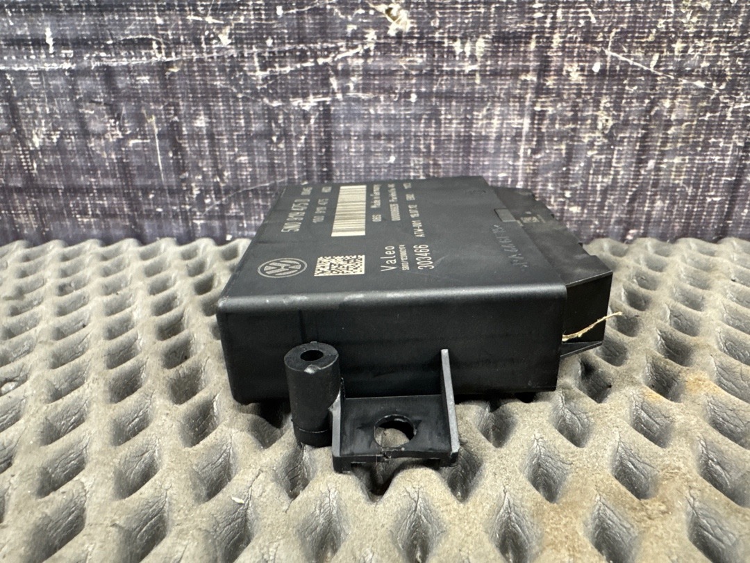 Блок парктроника, 3640 рублей, Красноярск