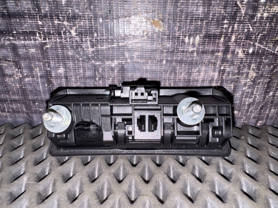 Кнопка открывания багажника, 1860 рублей, Красноярск