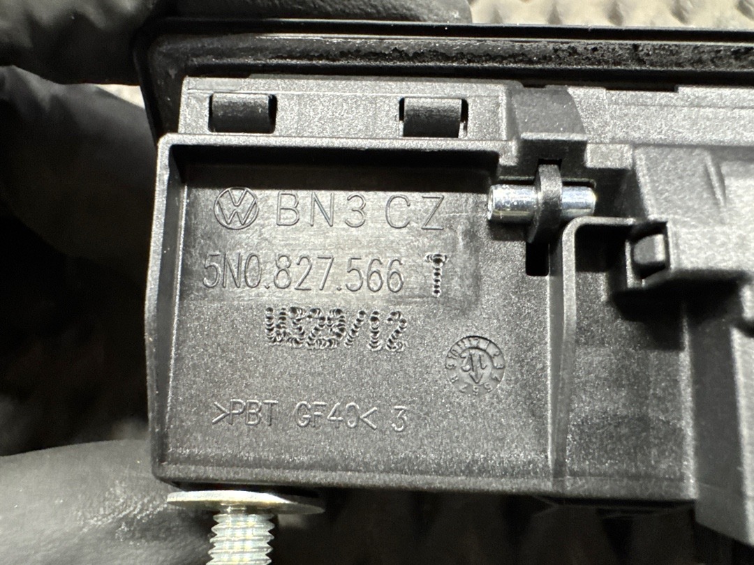 Кнопка открывания багажника, 1860 рублей, Красноярск