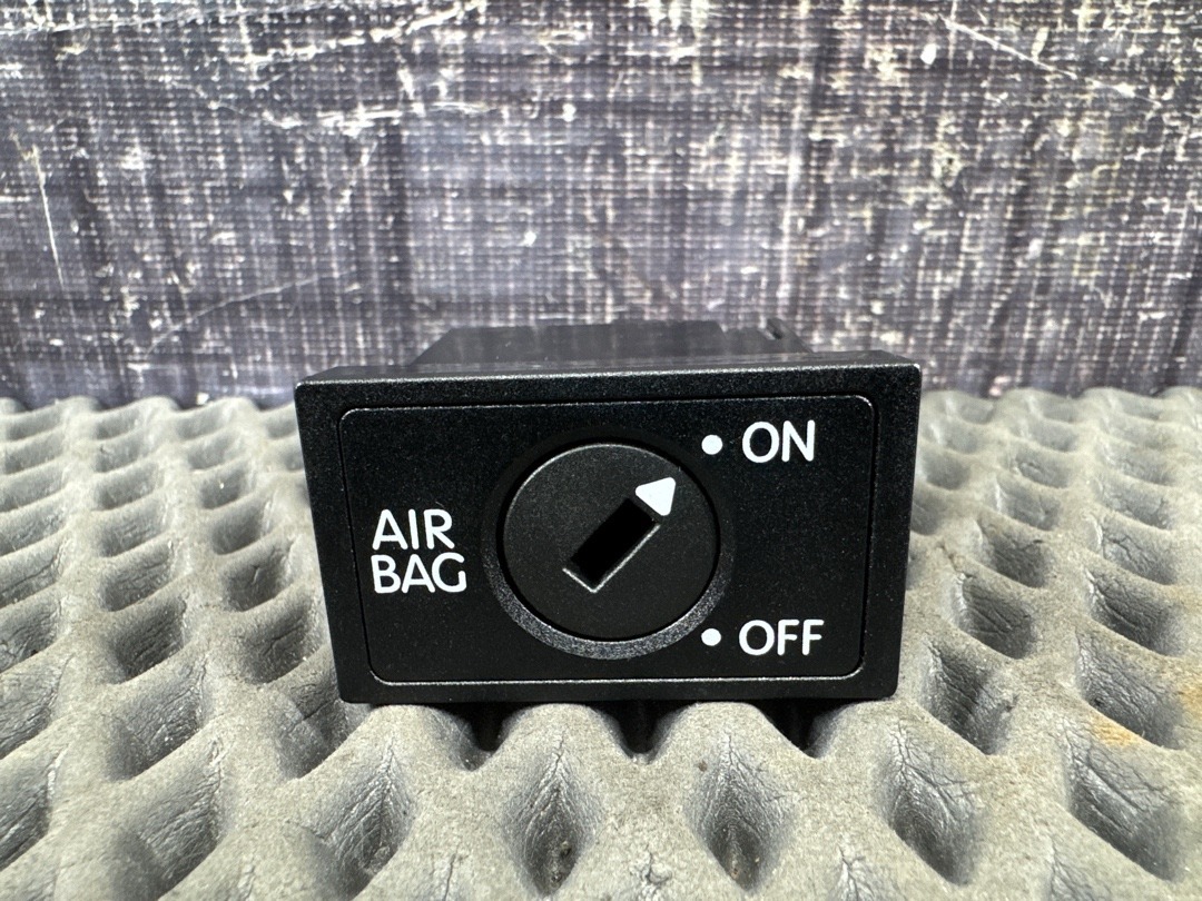 Кнопка салона, 970 рублей, Красноярск