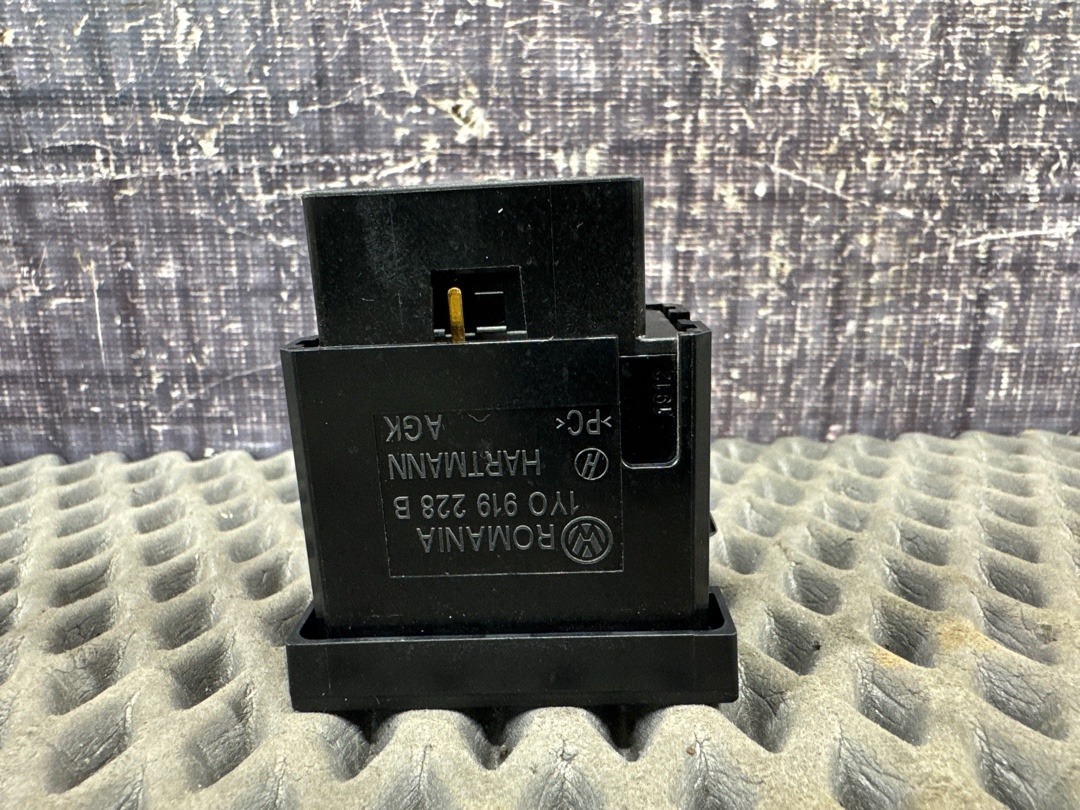 Кнопка салона, 970 рублей, Красноярск