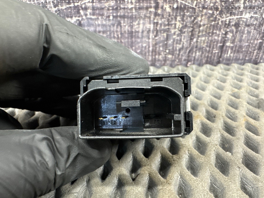 Кнопка салона, 970 рублей, Красноярск