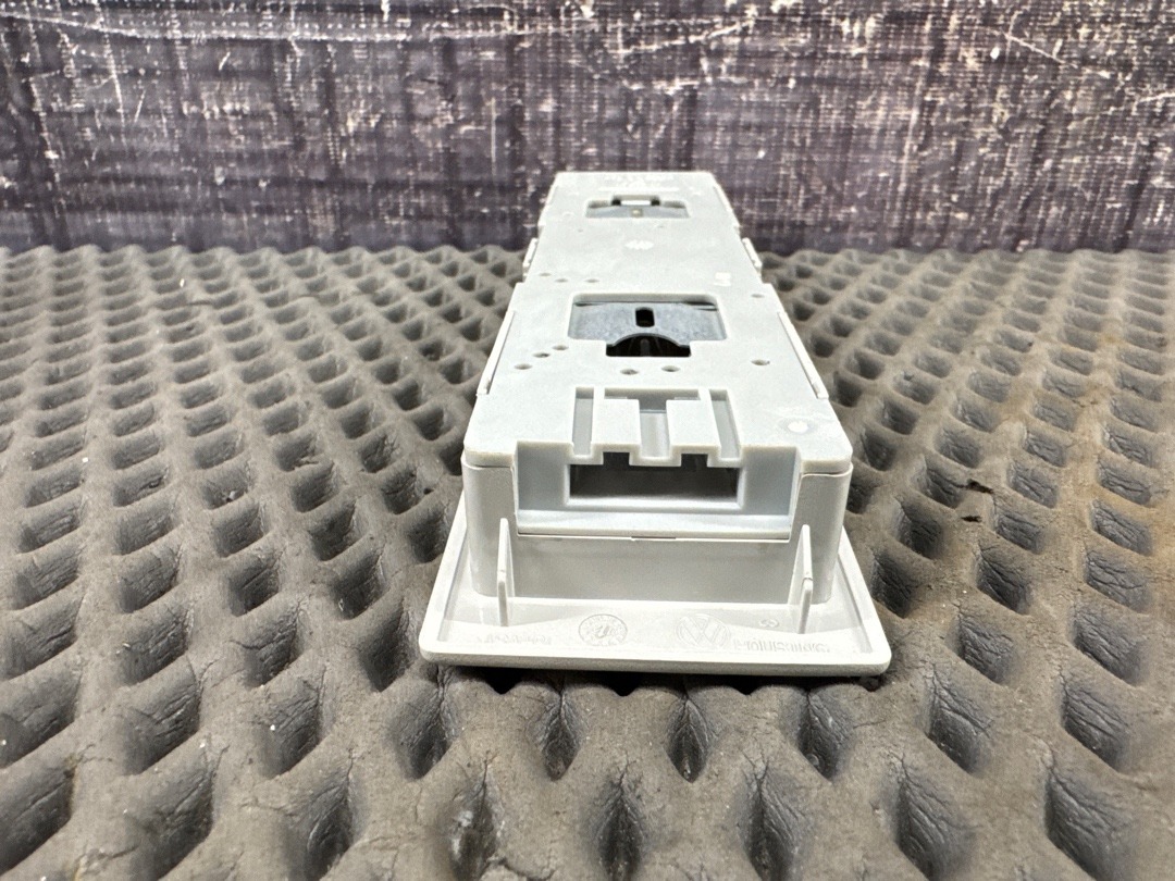 Плафон салона, 1410 рублей, Красноярск