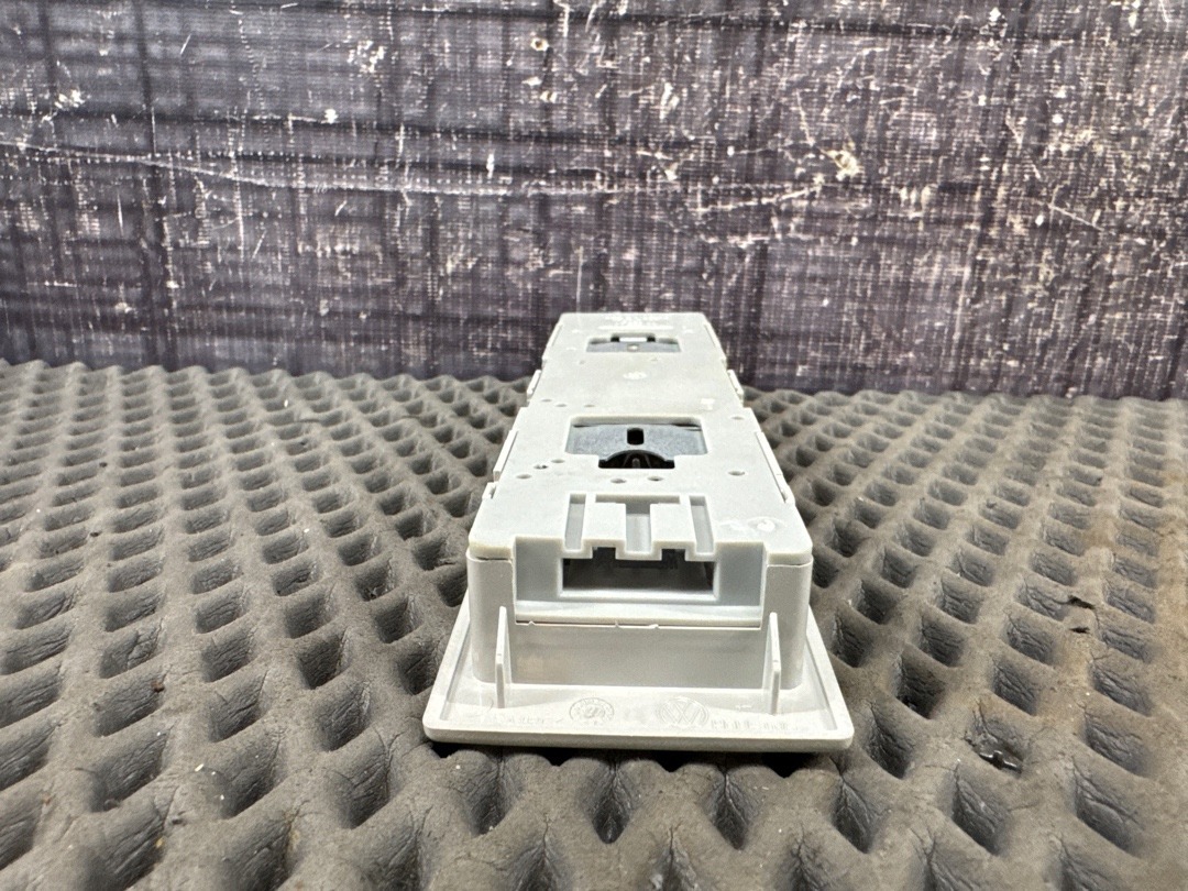 Плафон салона, 1410 рублей, Красноярск