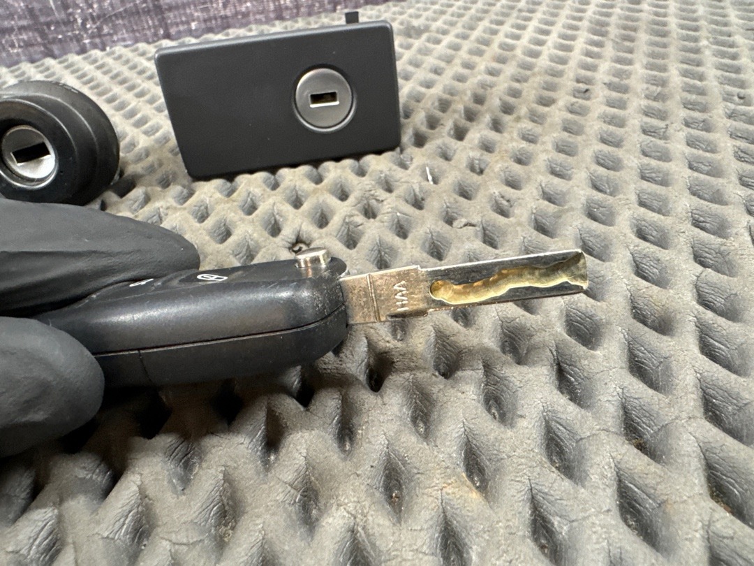 Комплект замков с ключом, 6740 рублей, Красноярск