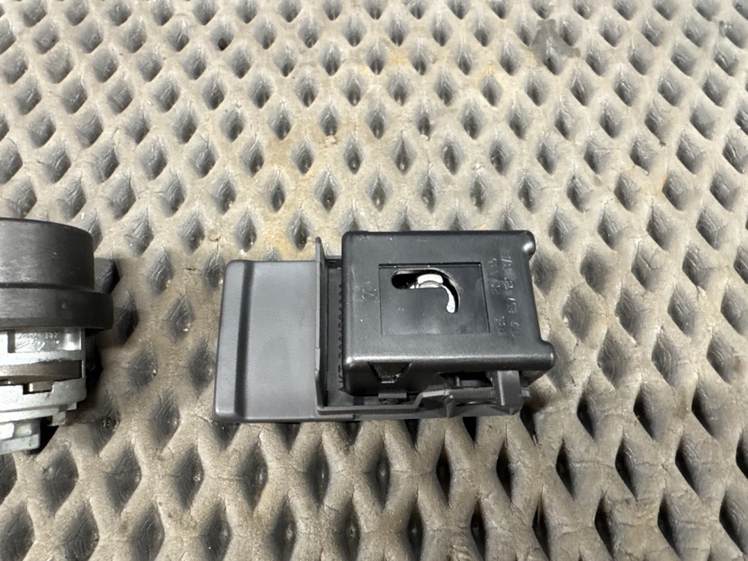 Комплект замков с ключом, 6740 рублей, Красноярск