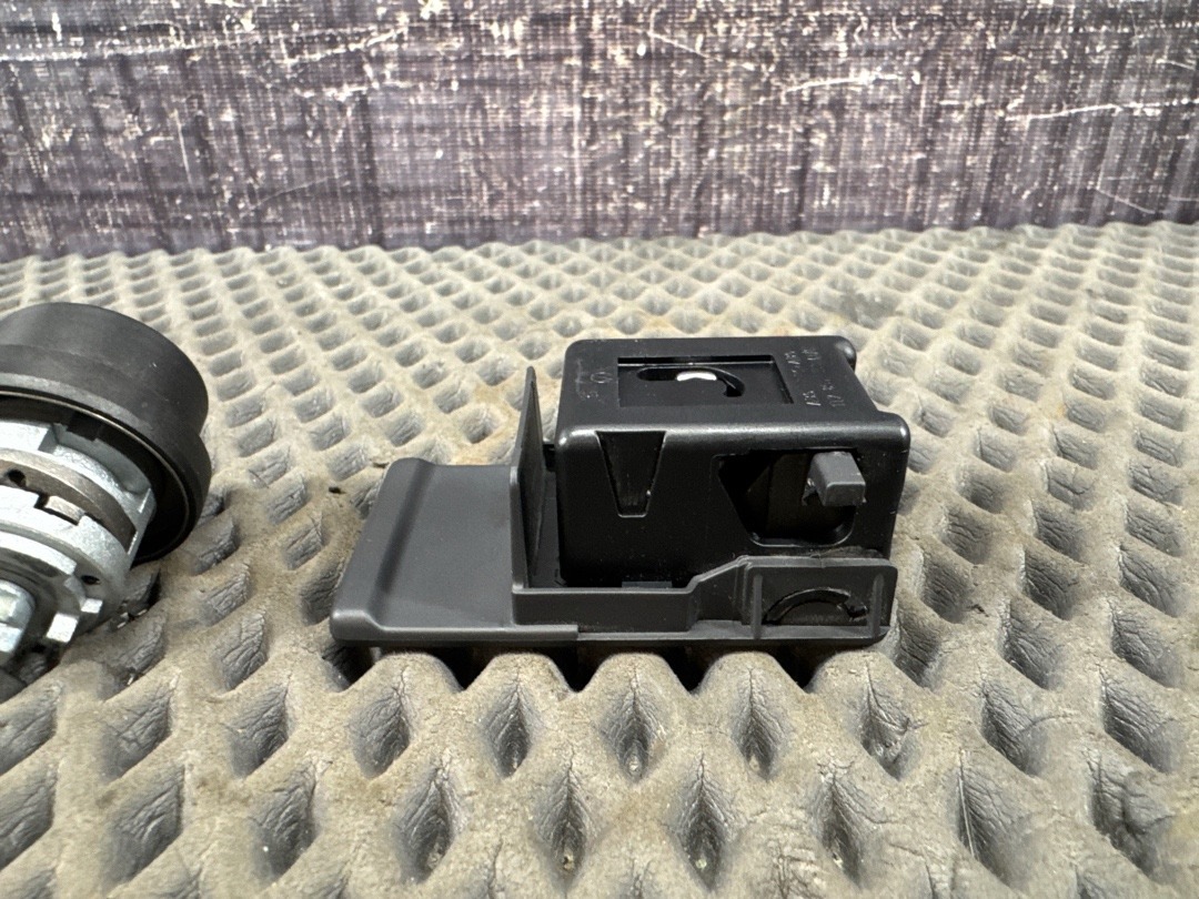 Комплект замков с ключом, 6740 рублей, Красноярск