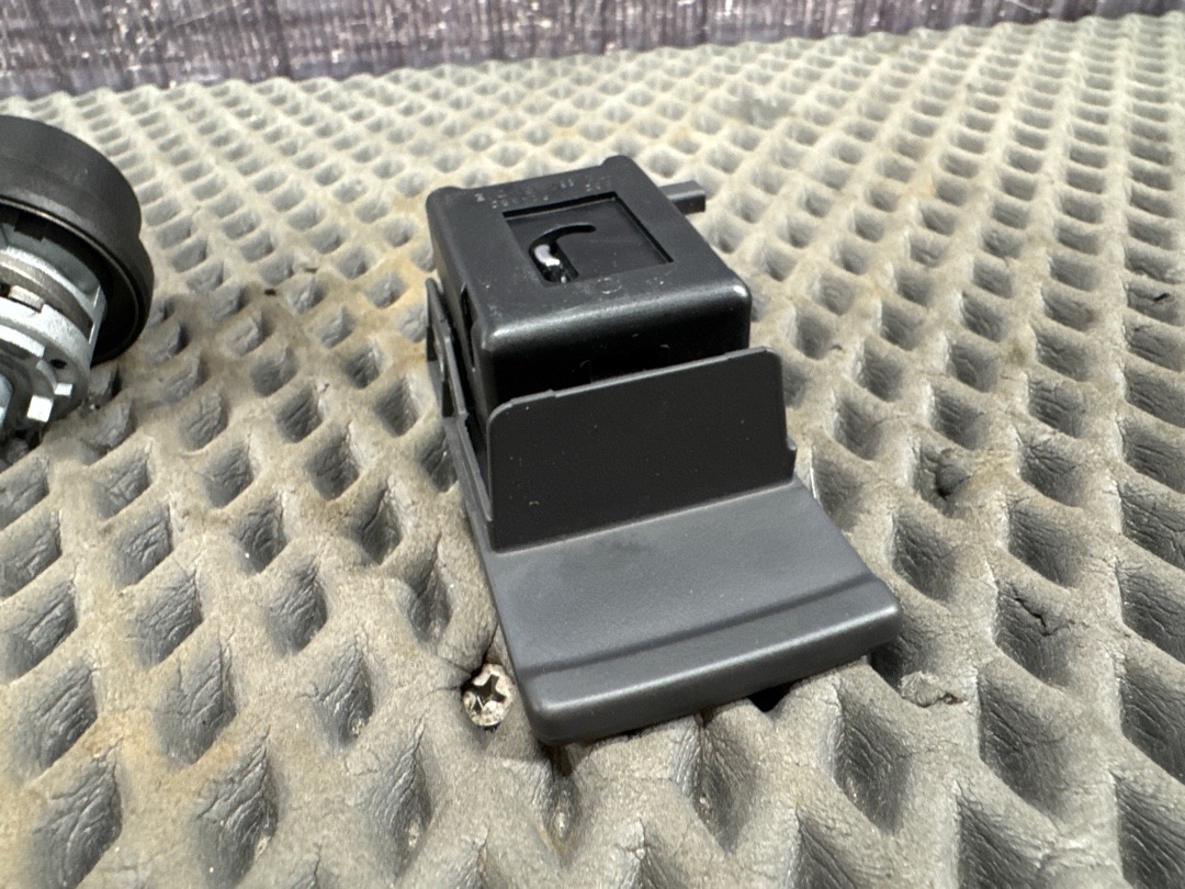 Комплект замков с ключом, 6740 рублей, Красноярск