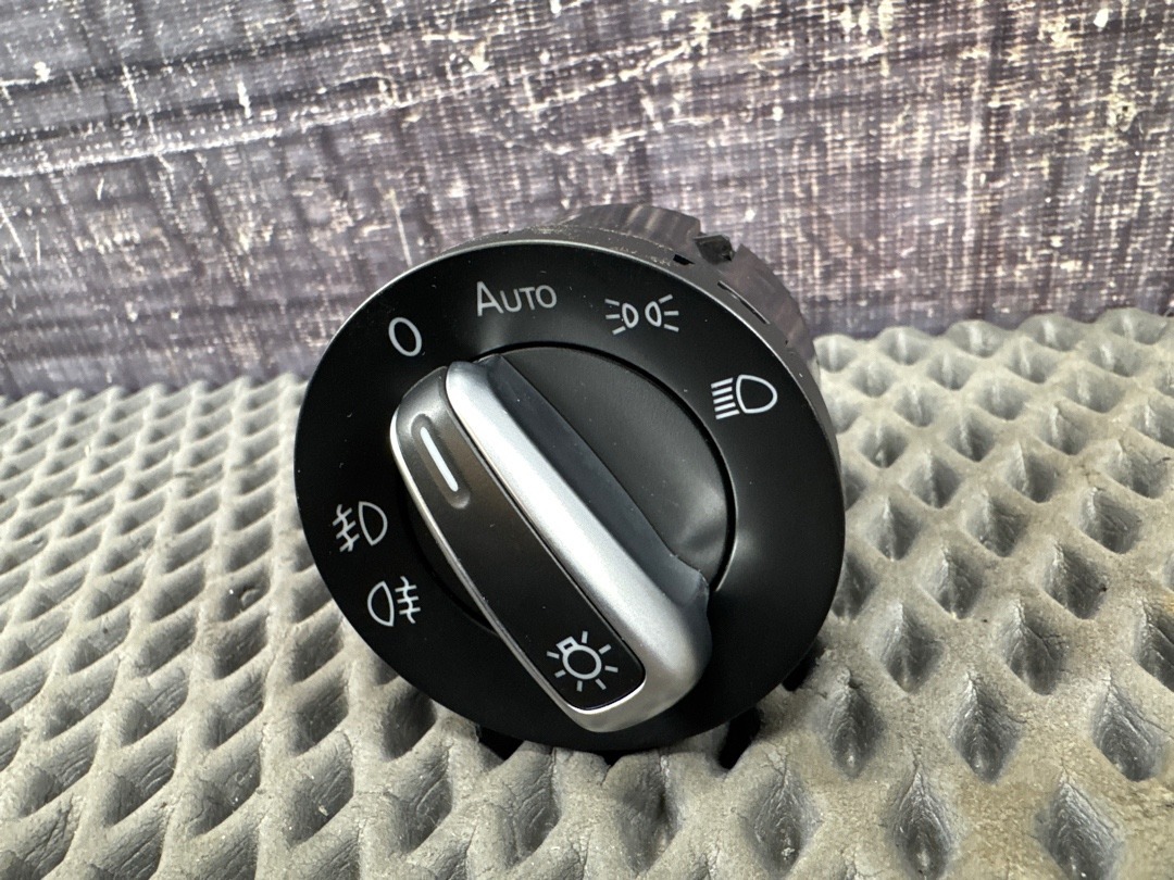 Переключатель света, 2440 рублей, Красноярск