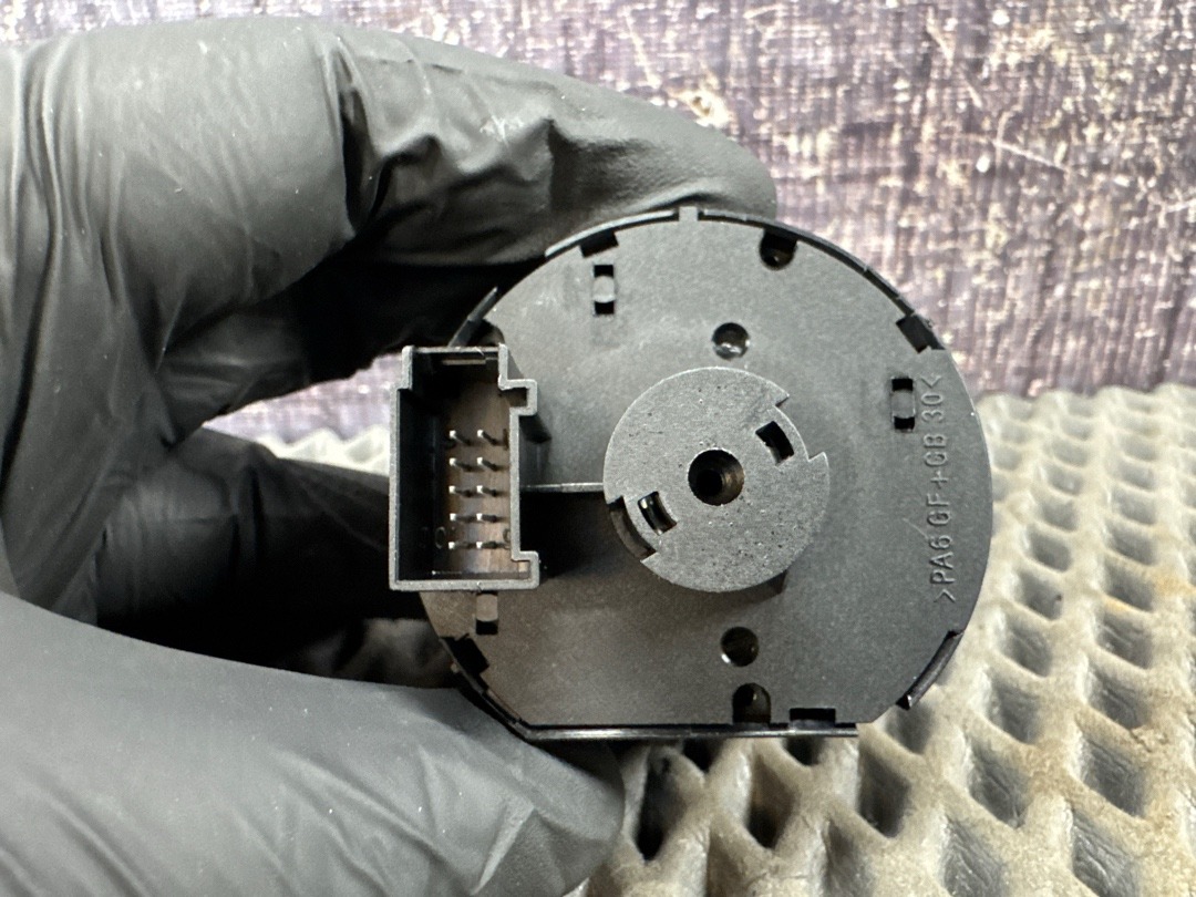 Переключатель света, 2440 рублей, Красноярск