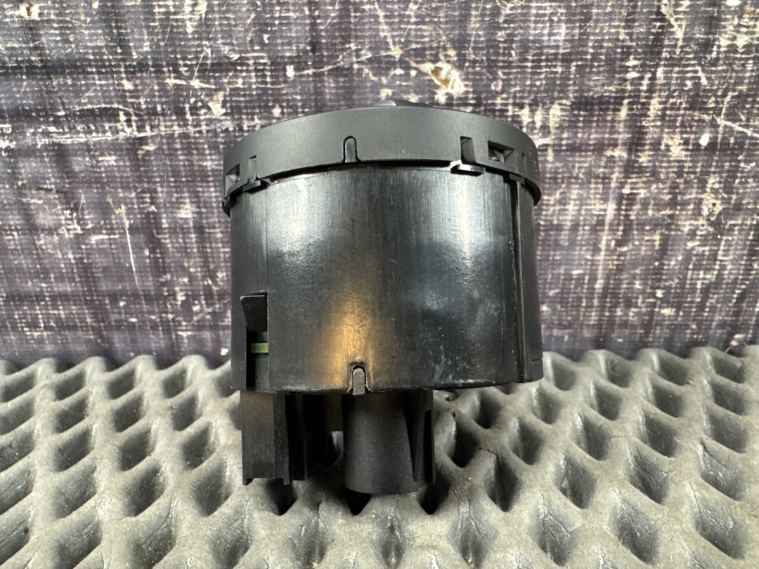 Переключатель света, 2440 рублей, Красноярск