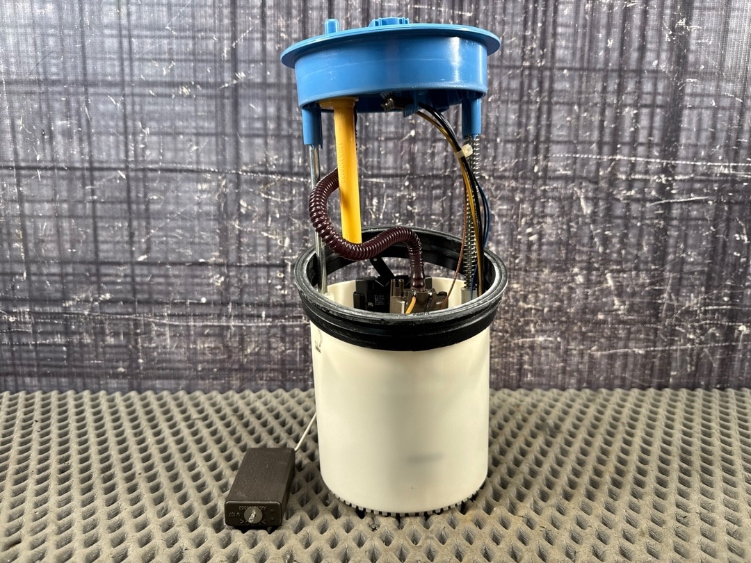 Бензонасос, 8620 рублей, Красноярск