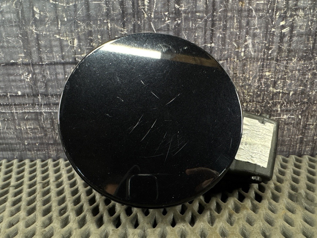 Лючок бензобака, 2730 рублей, Красноярск