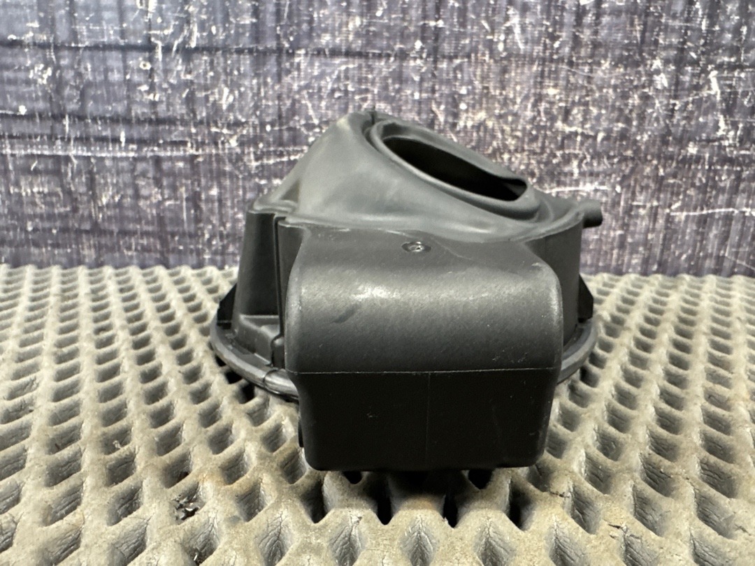 Лючок бензобака, 2730 рублей, Красноярск