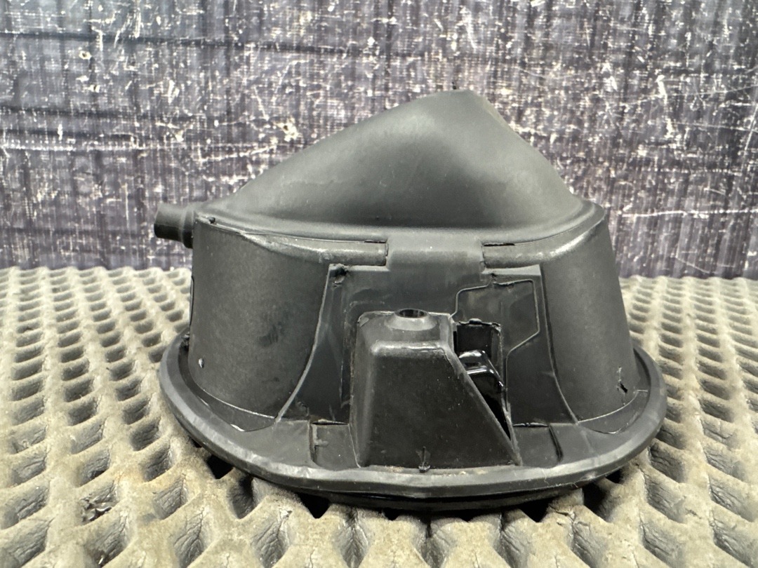 Лючок бензобака, 2730 рублей, Красноярск