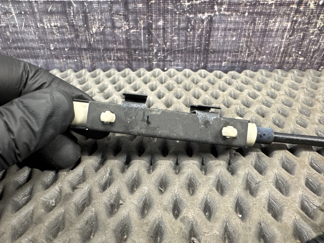 Замок капота, 1360 рублей, Красноярск