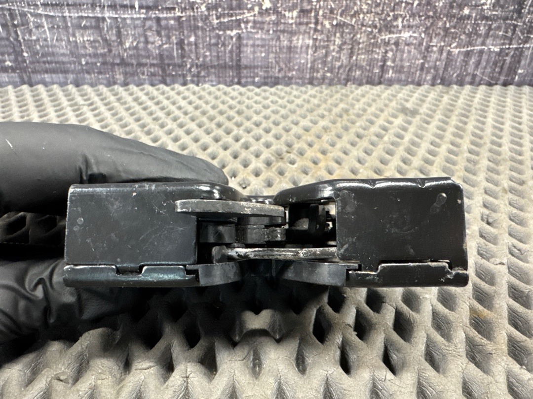 Замок капота, 1360 рублей, Красноярск