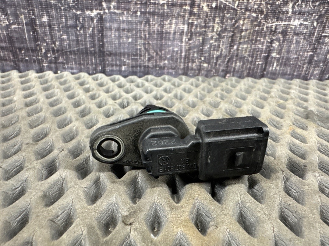 Датчик положения распредвала, 1210 рублей, Красноярск