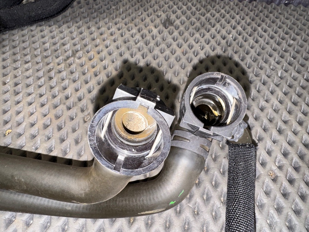 Патрубок печки, 2860 рублей, Красноярск