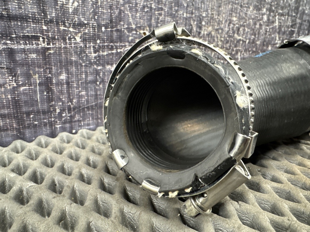 Патрубок интеркуллера, 1430 рублей, Красноярск