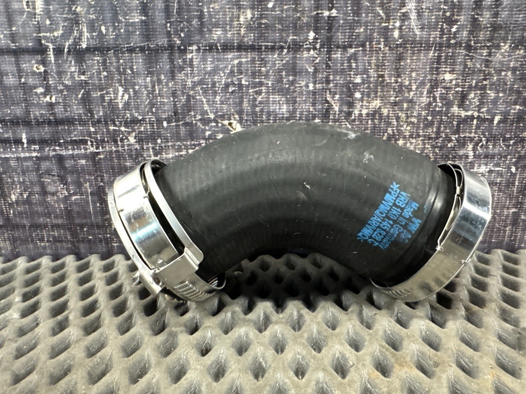 Патрубок интеркуллера, 1430 рублей, Красноярск