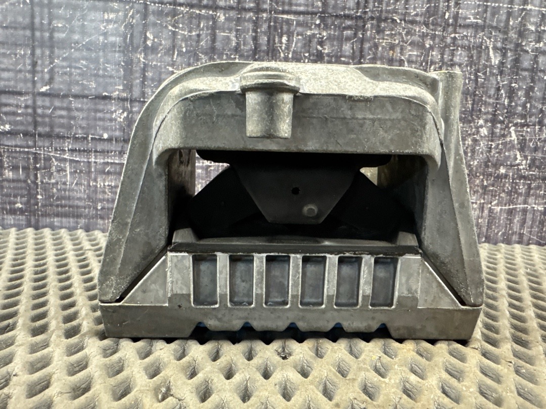 Подушка двигателя, 3730 рублей, Красноярск