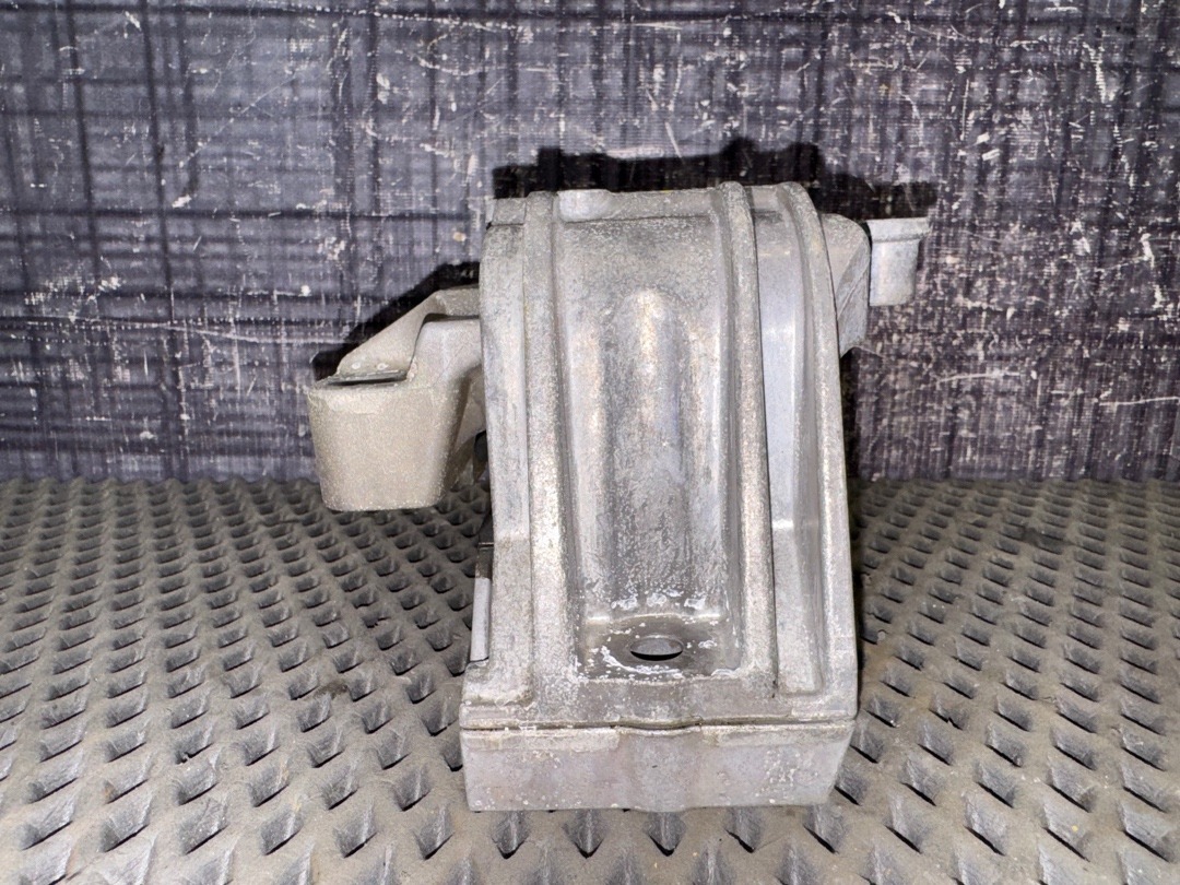 Подушка двигателя, 3730 рублей, Красноярск