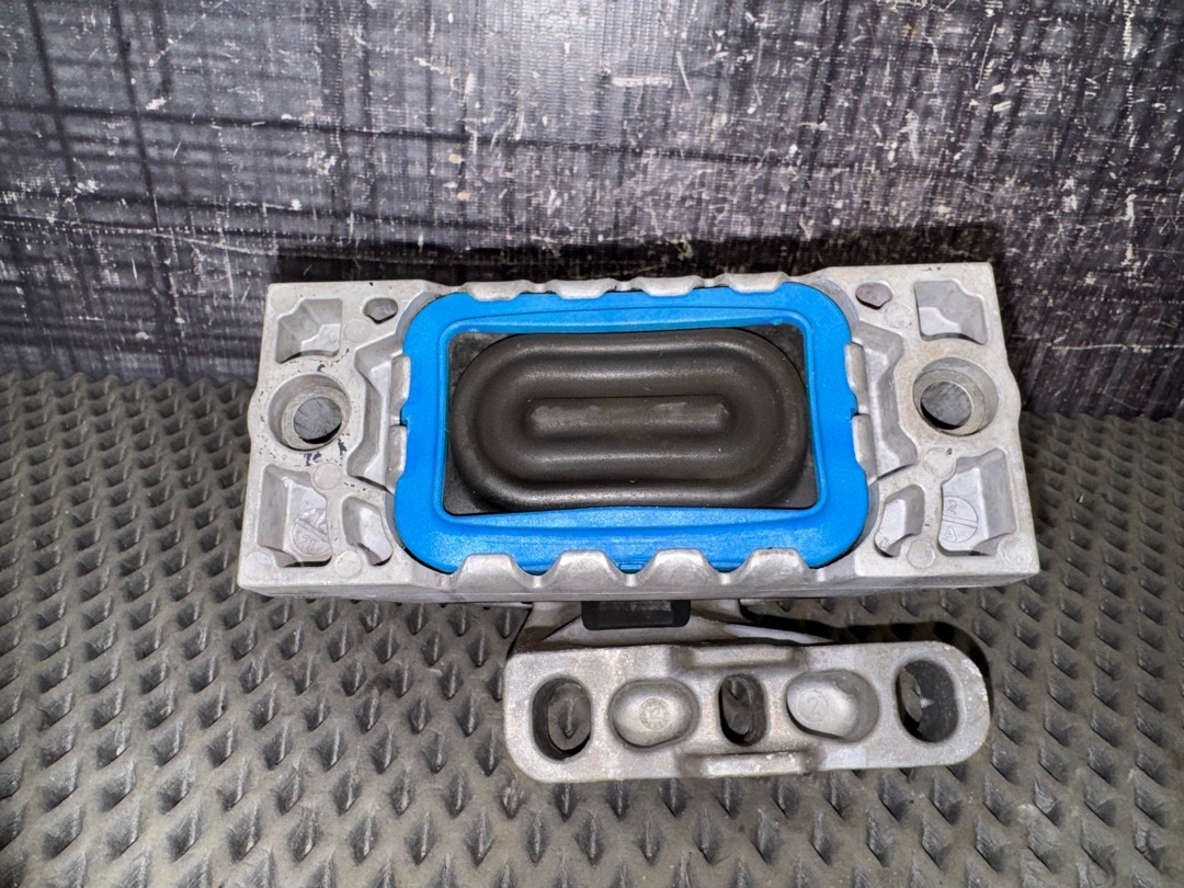 Подушка двигателя, 3730 рублей, Красноярск