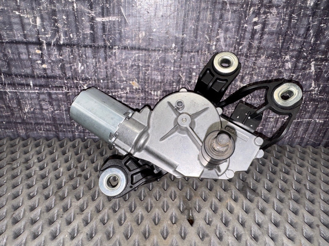 Мотор стеклоочистителя, 2360 рублей, Красноярск