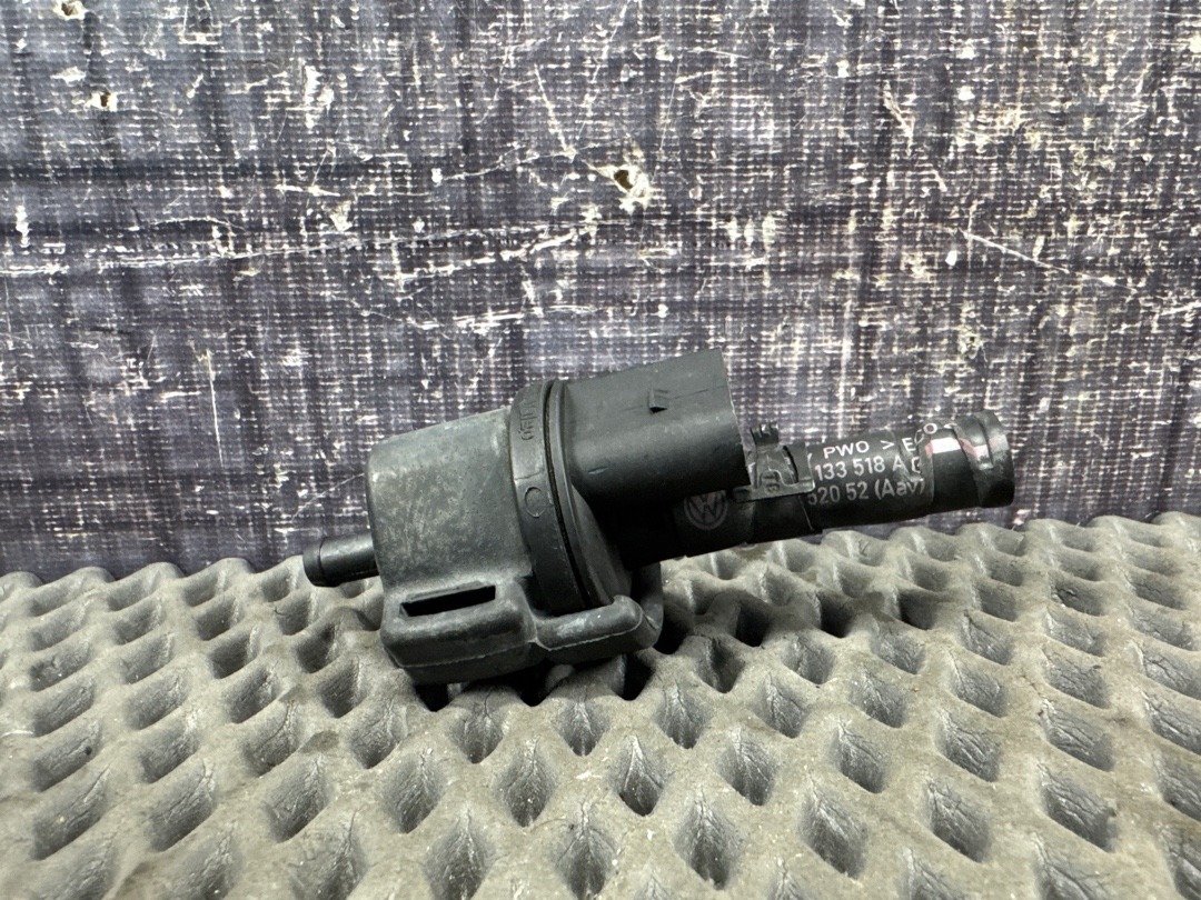 Клапан вентиляции топливного бака, 2670 рублей, Красноярск