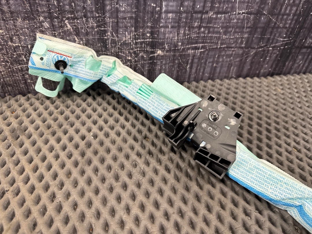 Подушка безопасности, 1630 рублей, Красноярск