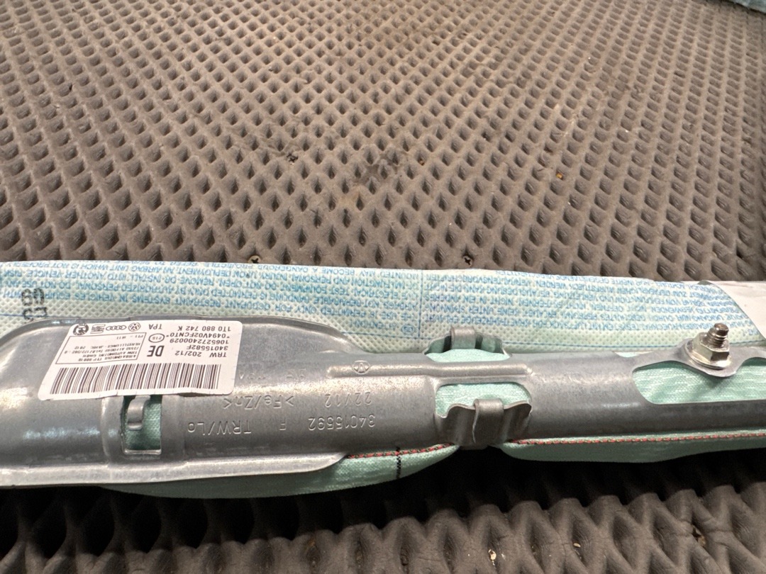 Подушка безопасности, 1630 рублей, Красноярск