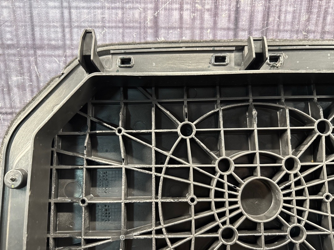 Крышка вещевого ящика, 610 рублей, Красноярск