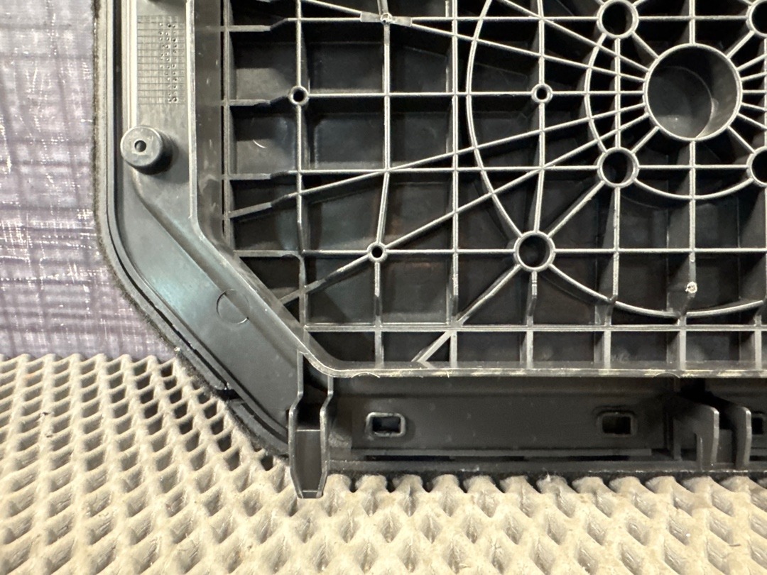 Крышка вещевого ящика, 610 рублей, Красноярск