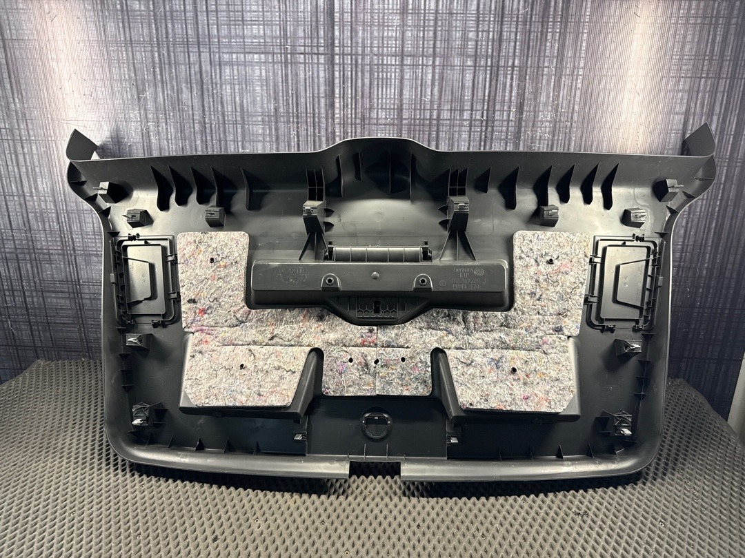 Обшивка крышки багажника, 2140 рублей, Красноярск