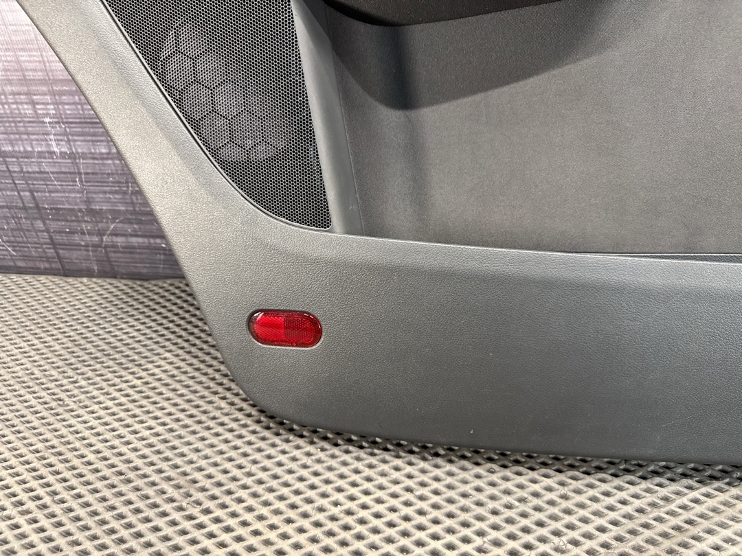 Комплект обшивок дверей, 2810 рублей, Красноярск