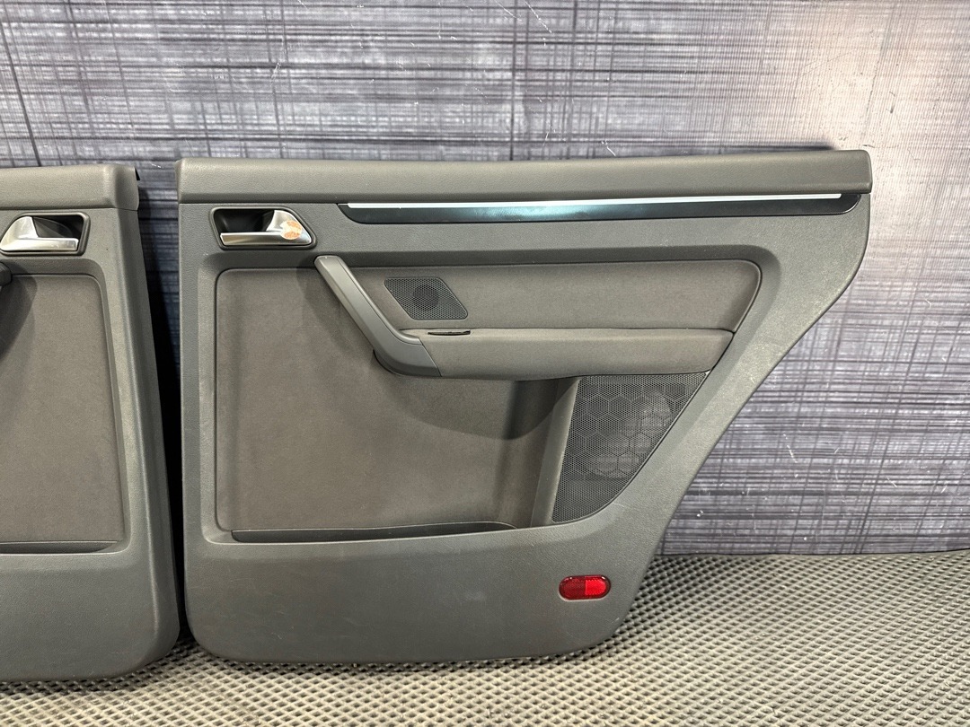 Комплект обшивок дверей, 2810 рублей, Красноярск