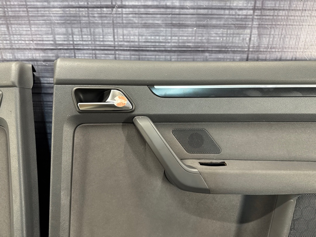 Комплект обшивок дверей, 2810 рублей, Красноярск