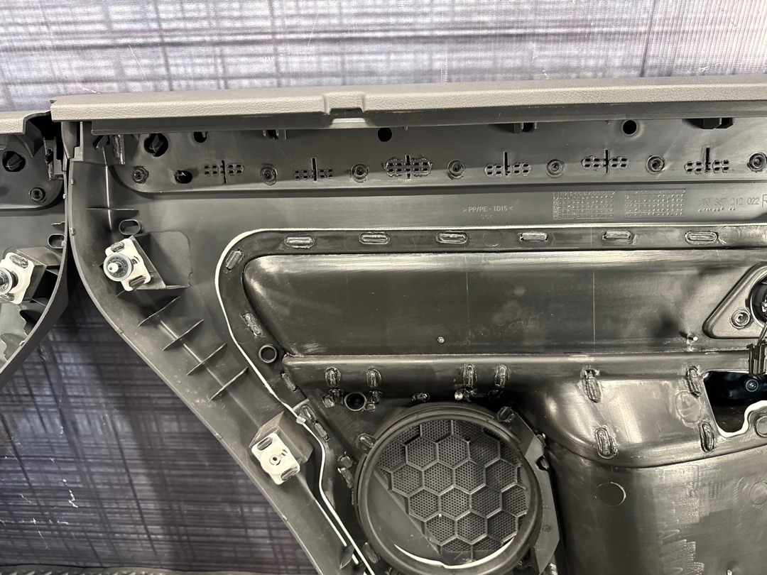 Комплект обшивок дверей, 2810 рублей, Красноярск