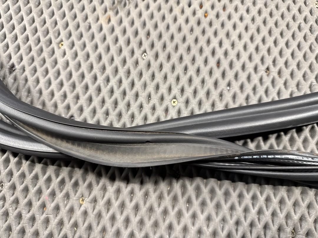 Уплотнитель крышки багажника, 1960 рублей, Красноярск