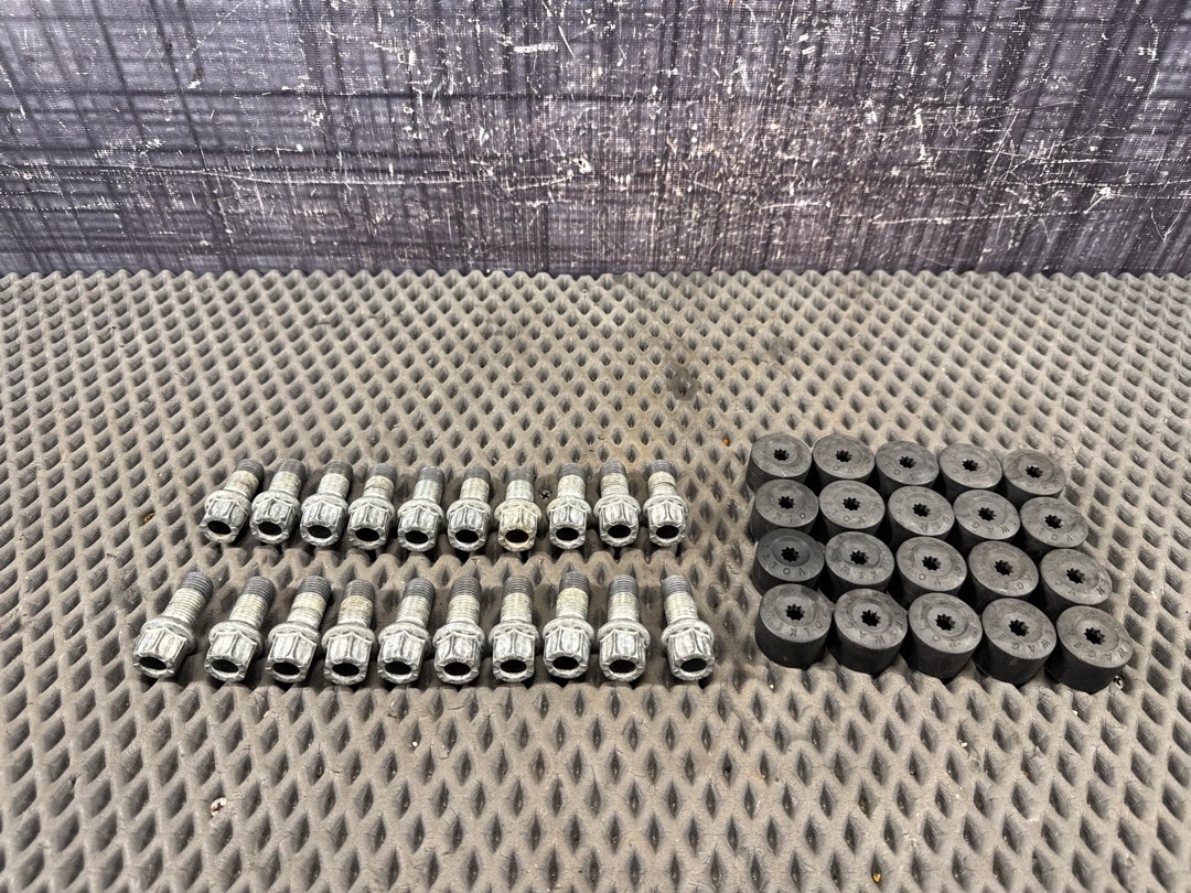 Комплект колесных болтов, 3720 рублей, Красноярск