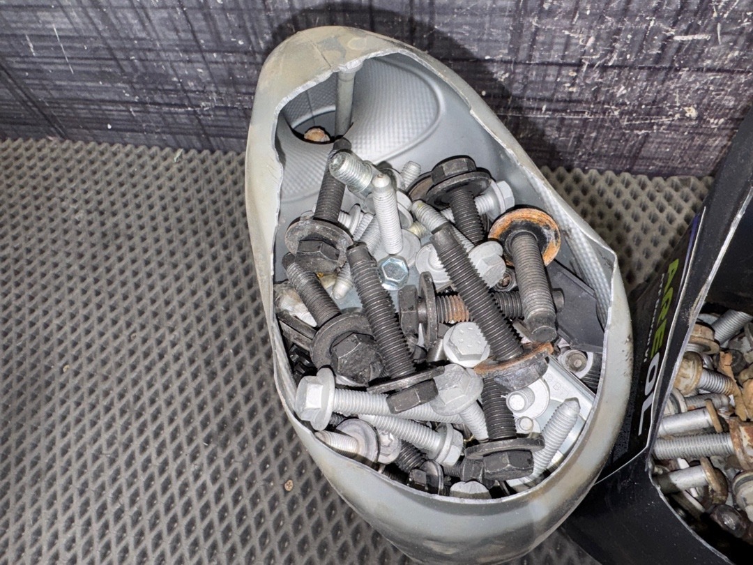 Болты и гайки, 3180 рублей, Красноярск