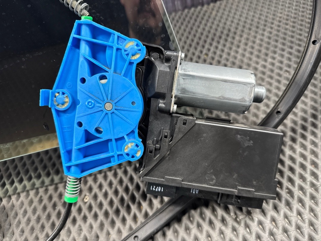 Стеклоподъемник, 2460 рублей, Красноярск