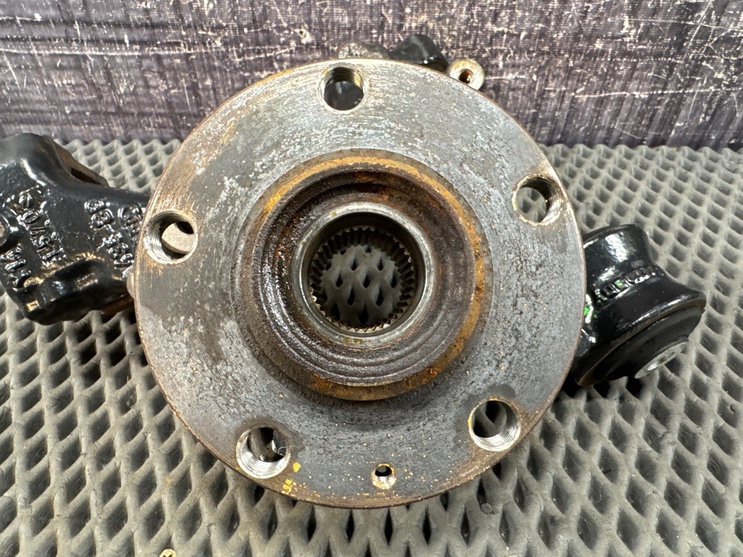 Поворотный кулак, 4080 рублей, Красноярск