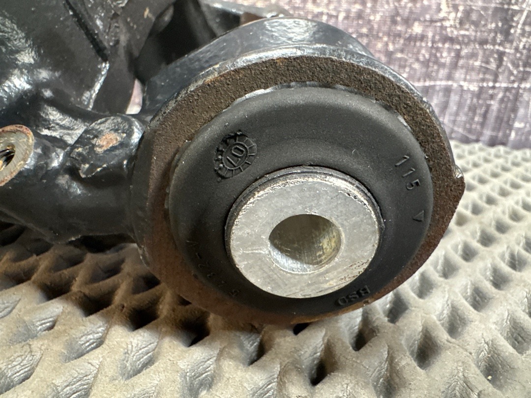 Поворотный кулак, 4080 рублей, Красноярск