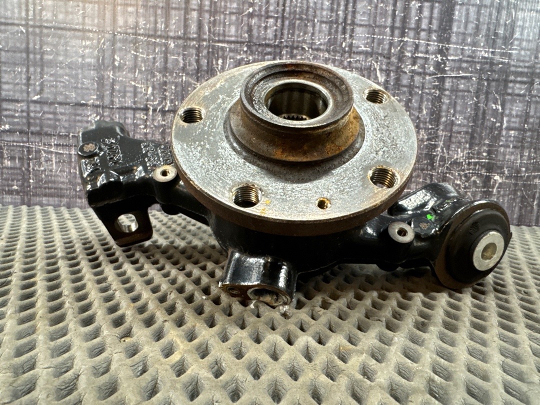 Поворотный кулак, 4080 рублей, Красноярск