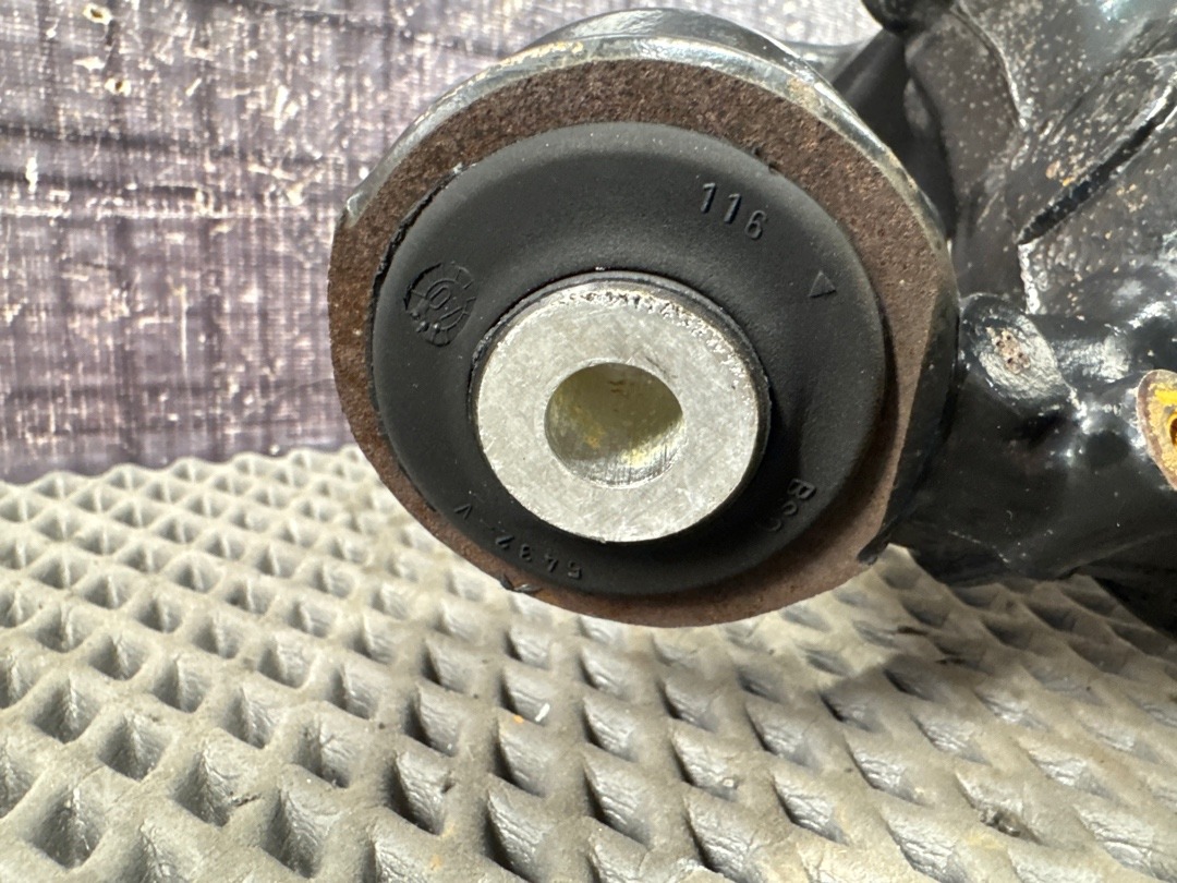 Поворотный кулак, 4080 рублей, Красноярск