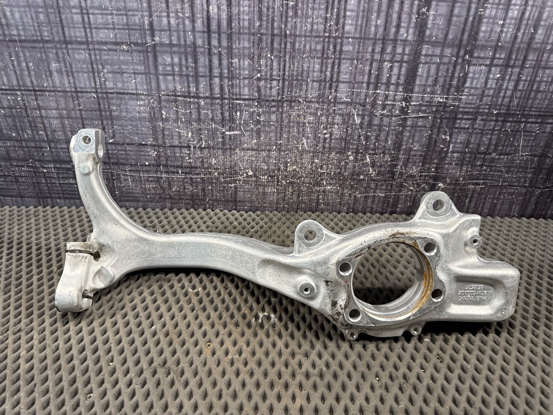 Поворотный кулак, 15120 рублей, Красноярск