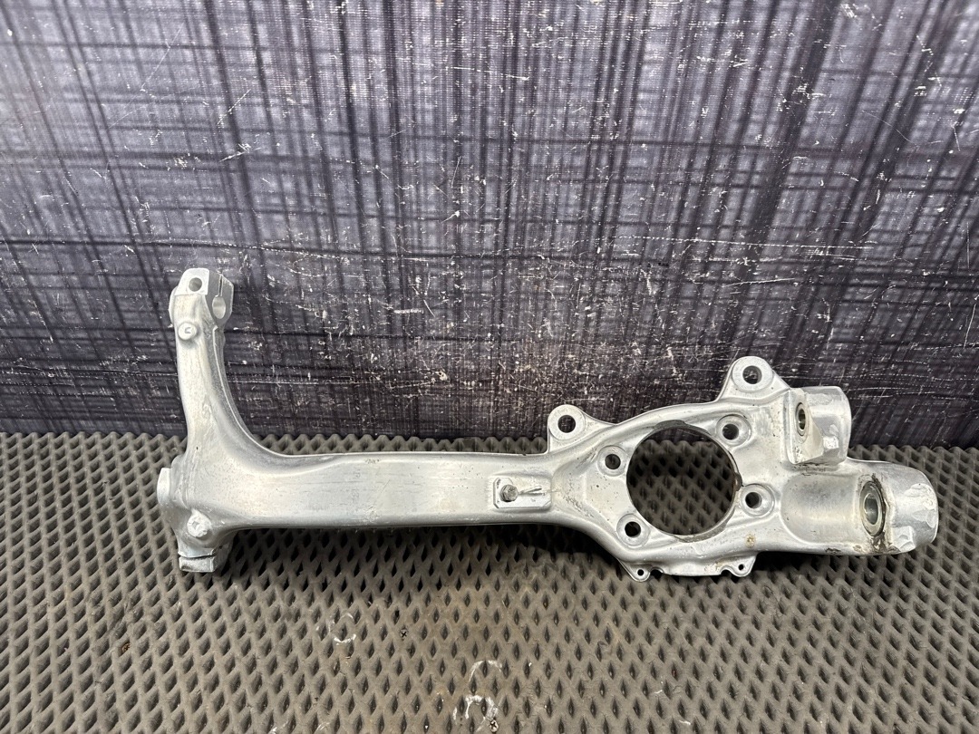 Поворотный кулак, 15120 рублей, Красноярск